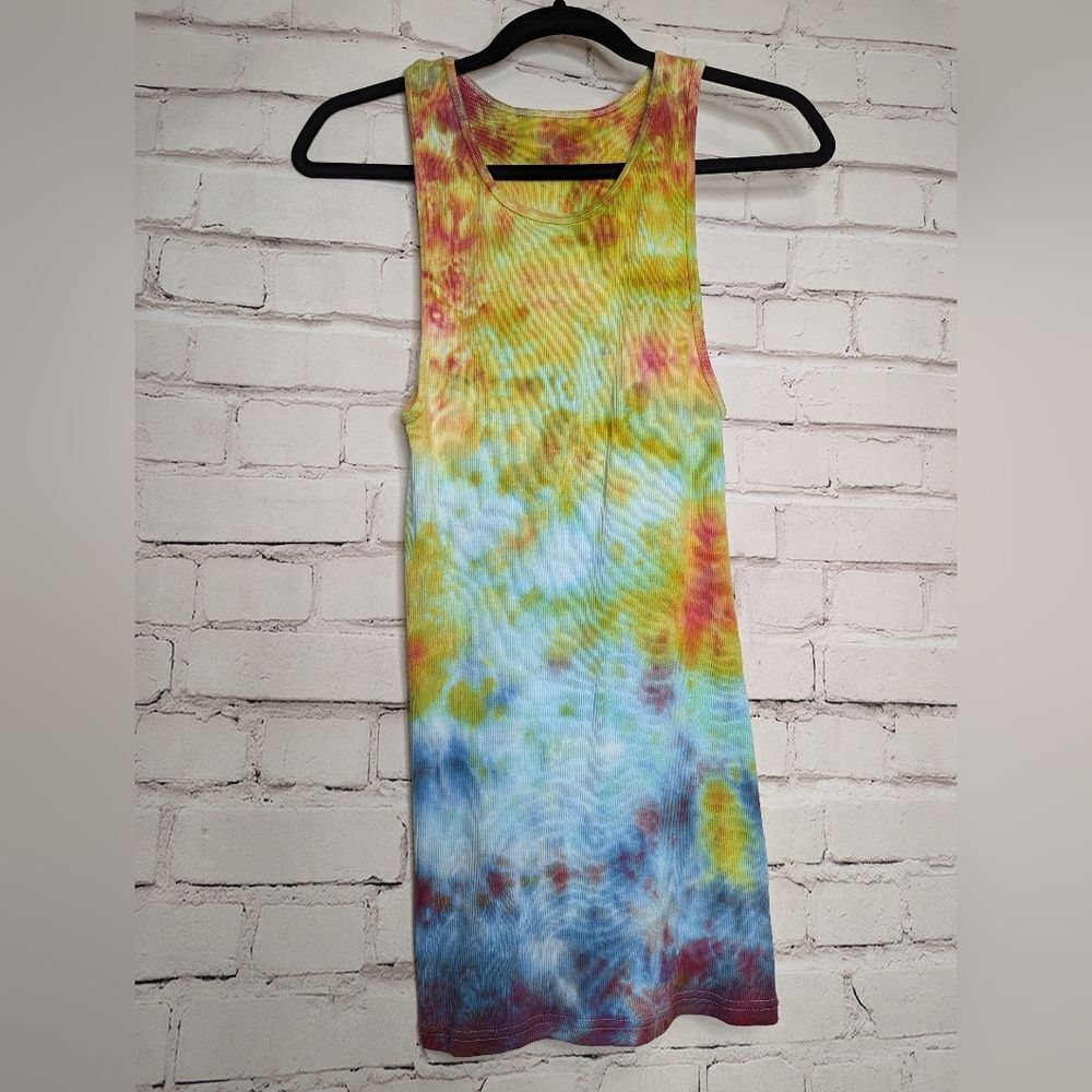 5/25 Sz XL OOAK ribbed tank top ice dyed!